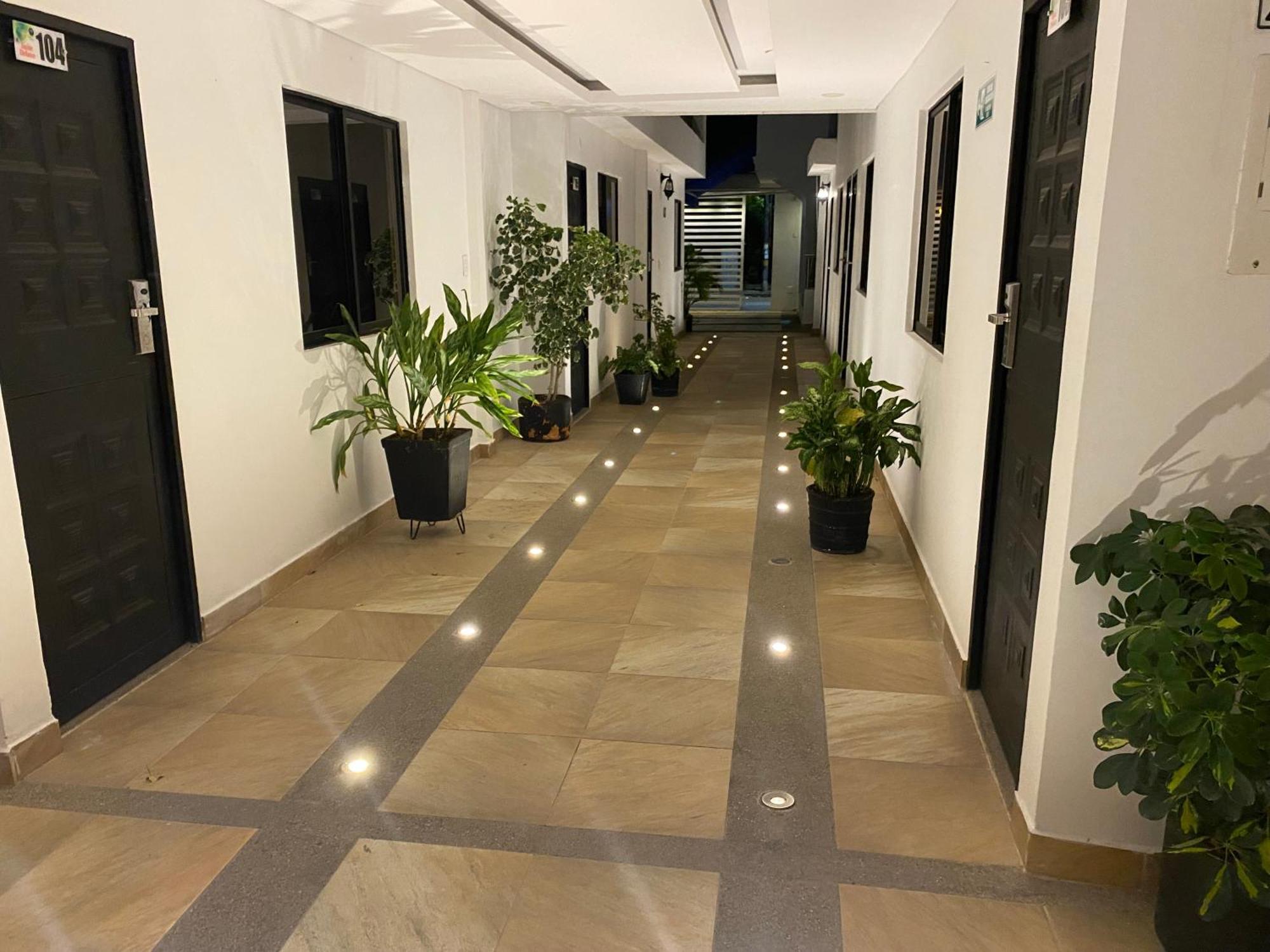 Hotel Deluxe Oasis De La Colina Girardot Buitenkant foto